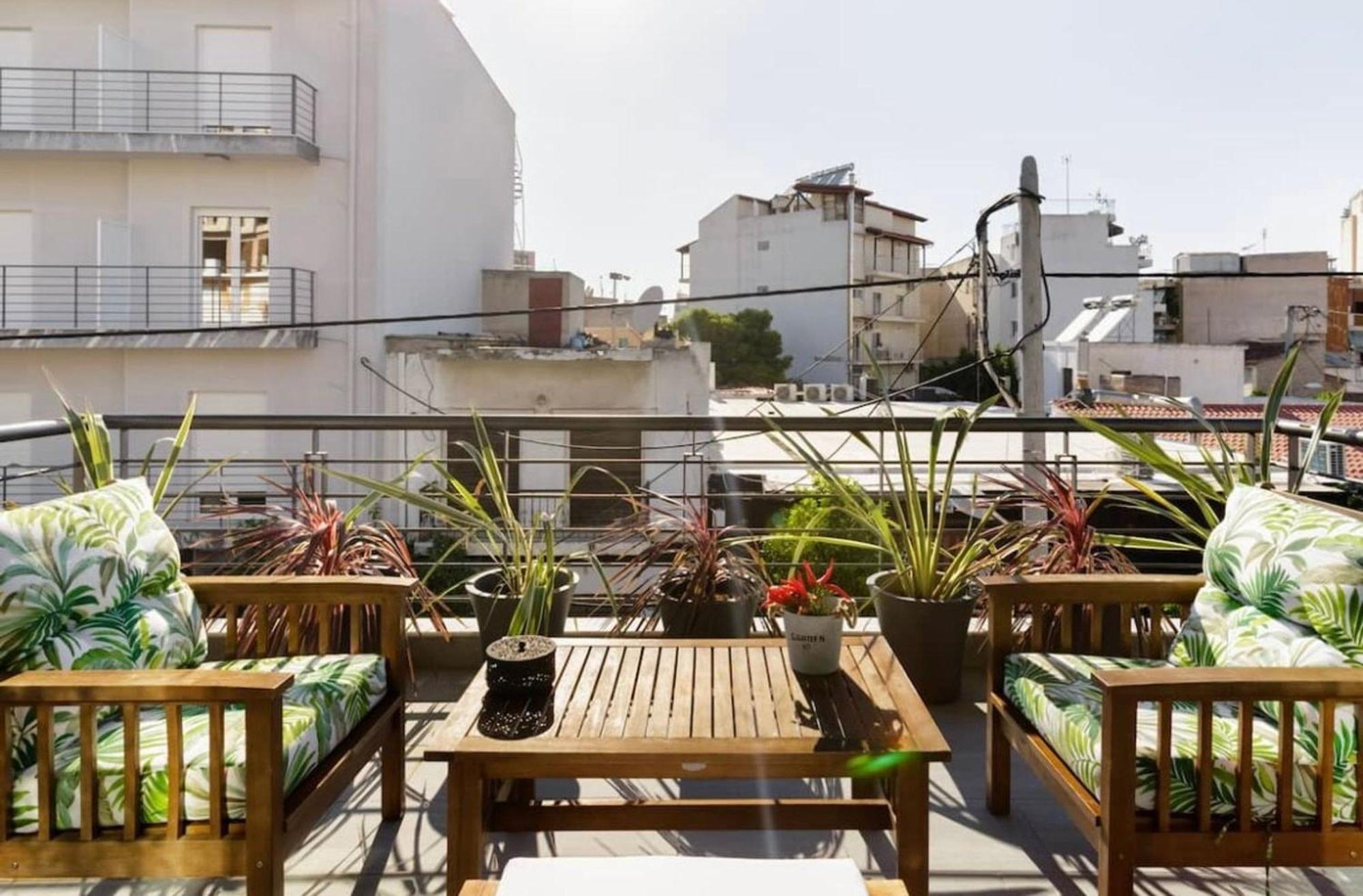 شقة Stylish Boutique Loft With Private Balcony أثينا المظهر الخارجي الصورة