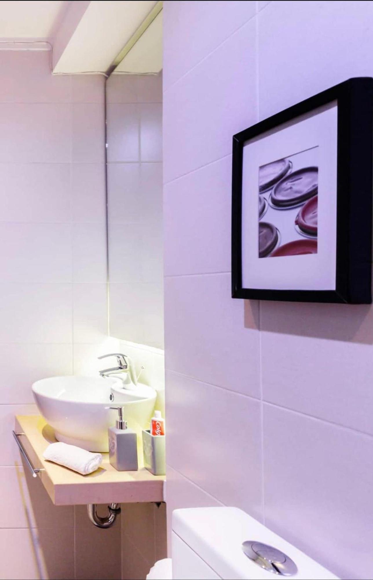 شقة Stylish Boutique Loft With Private Balcony أثينا المظهر الخارجي الصورة