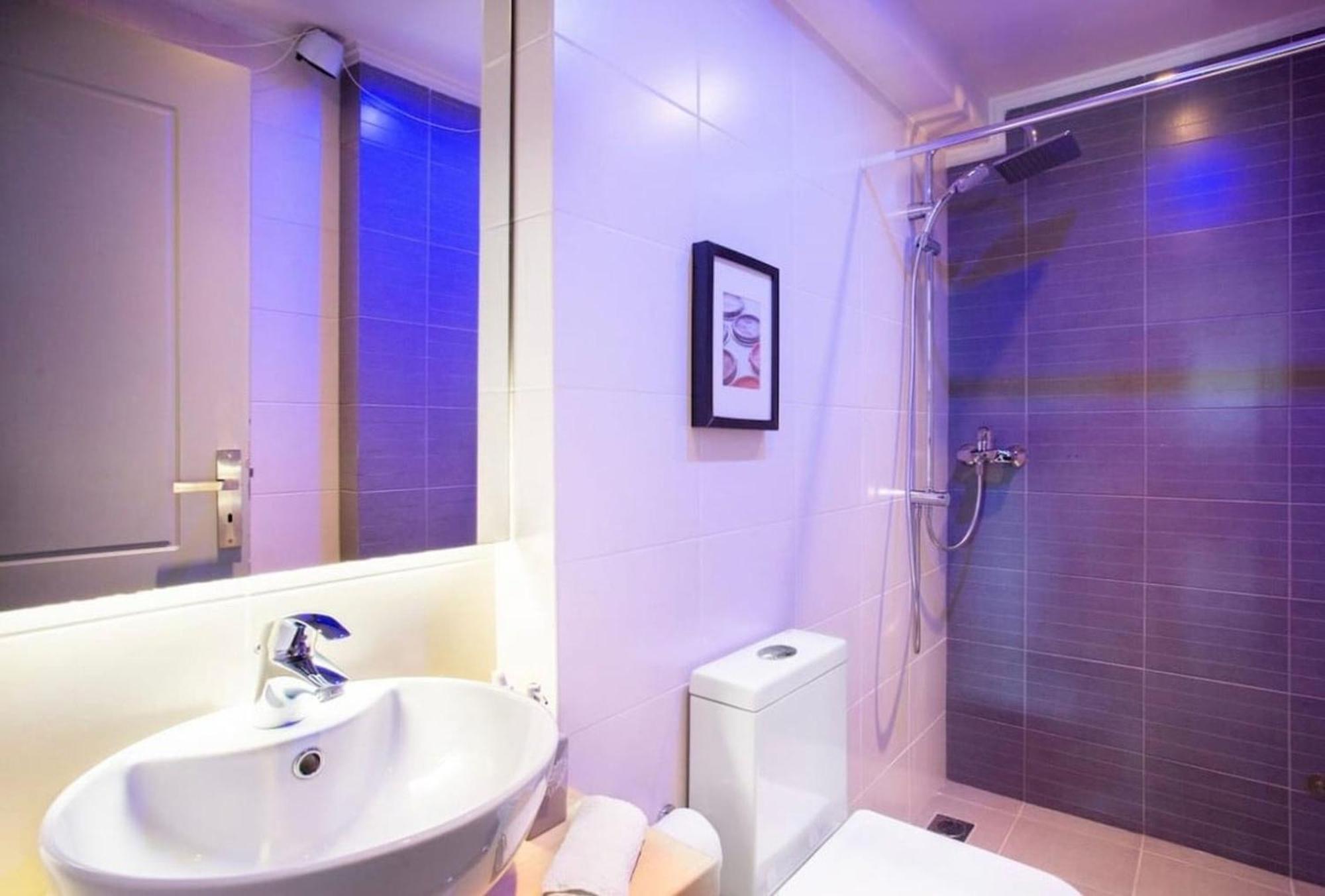 شقة Stylish Boutique Loft With Private Balcony أثينا المظهر الخارجي الصورة
