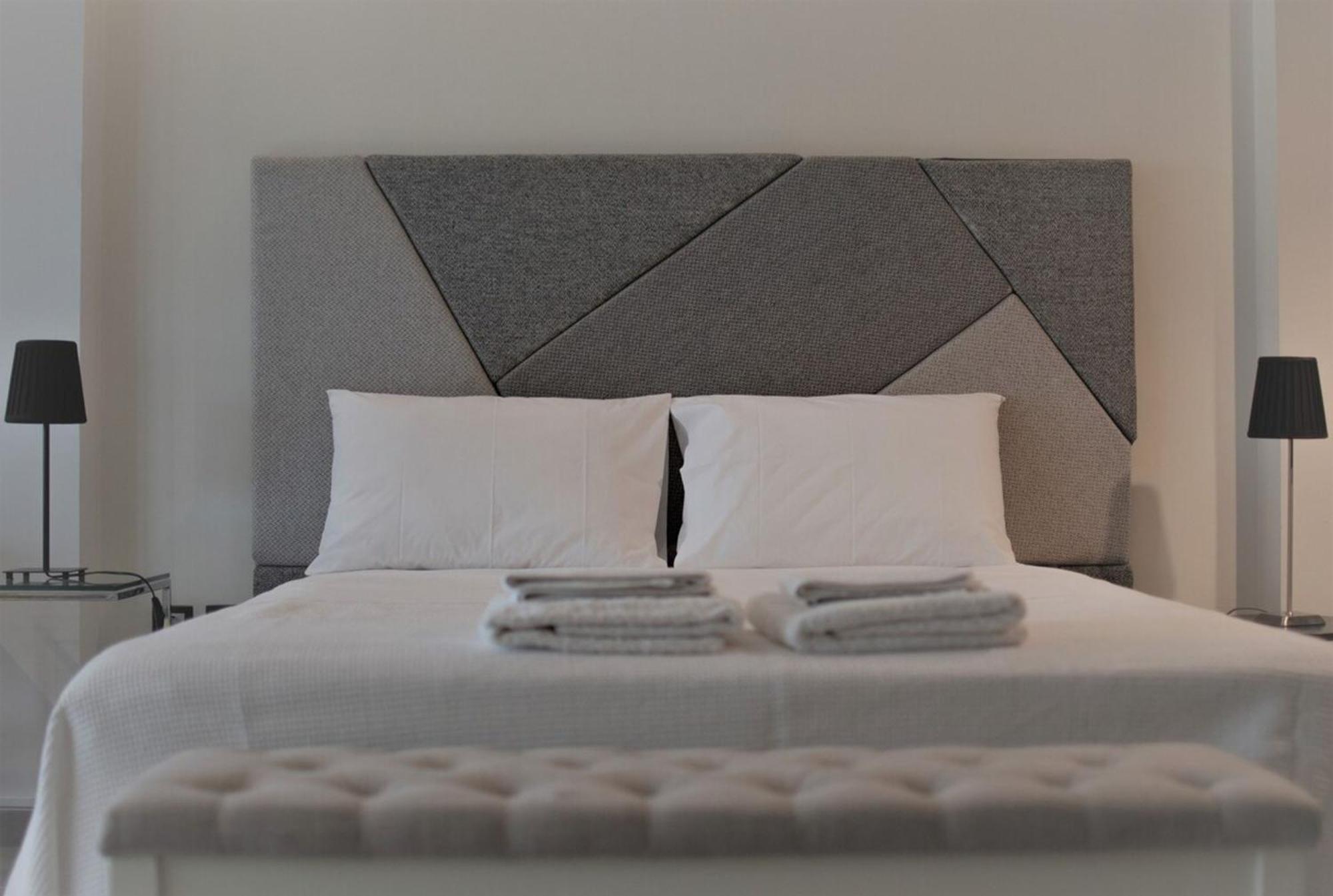 شقة Stylish Boutique Loft With Private Balcony أثينا المظهر الخارجي الصورة